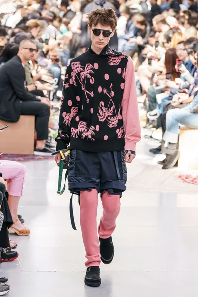 Look 51
